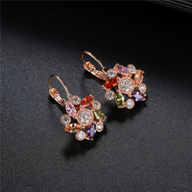 Elegant cubic zircon clover huggie earrings
