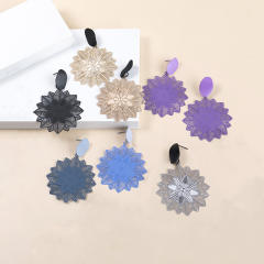 Chinse trend hollow metal creative earrings for women