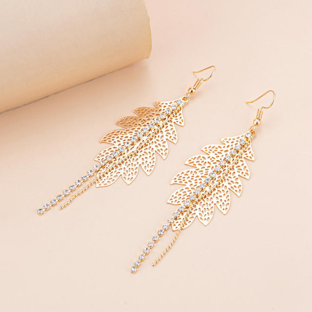 Chinse trend hollow metal creative earrings for women