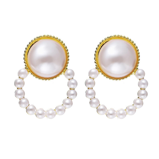 Elegant vintage pearl earrings