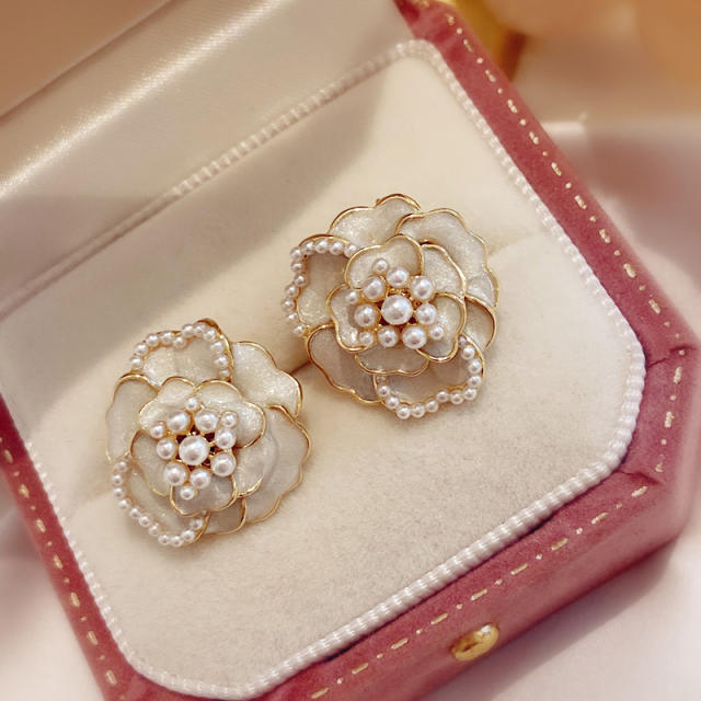 Vintage enamel white camellia 925 sterling silver needle ear studs