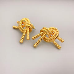 Unique knot design 18KG ear studs