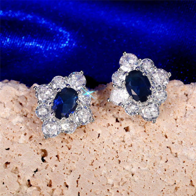 Vintage sapphire ear studs