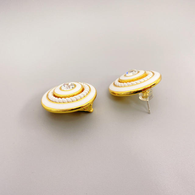 18KG button design ear studs