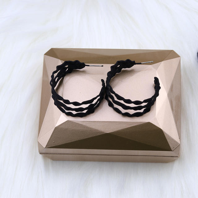 Tiktok hot sale black color series earrings