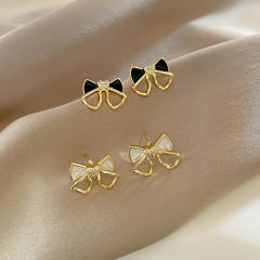 Korean fashion enamel white black bow cute ear studs