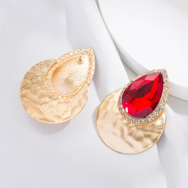 Dropped glass crystal metal feeling ear studs