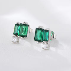 S925 Emerald ear studs