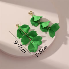 Color leaf design beach earrings