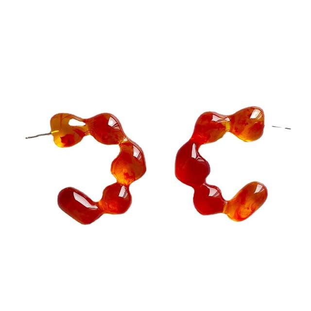 Retro irregular resin C- shaped earrings