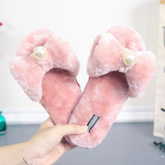Sweet bow pearl fluffy slippers (2 size smaller)