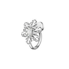 Diamond snowflake ear cuff