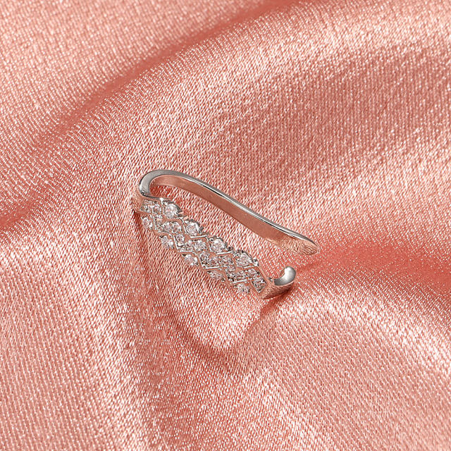 Diamond rhinestone ear cuff