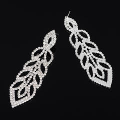 Vintage pave setting rhinestong dangle earrings
