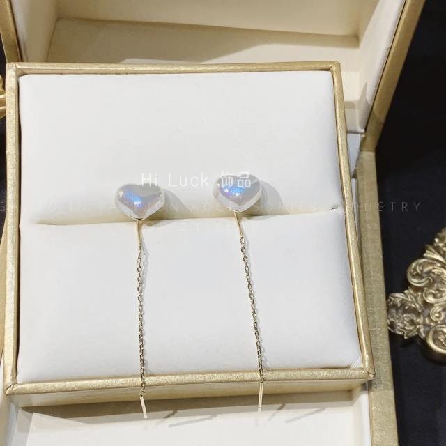 Heart shaped pearl threader earrings