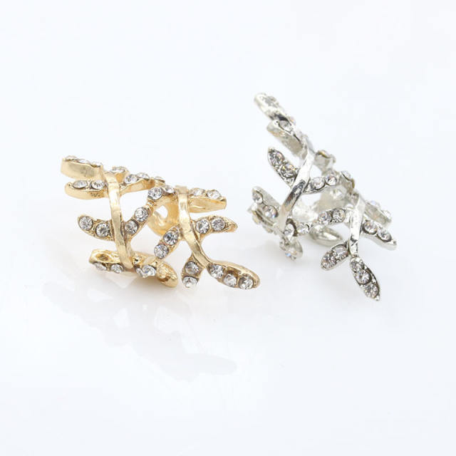 Rhinestone leaf ear cuff