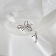 Diamond  bowknot  cartilage helix daith conch tragus earrings