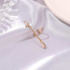 Diamond arrow ear cuff