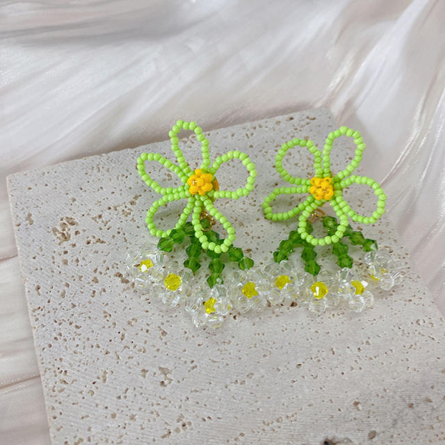Summer design handmade beaded flower dangle earrings