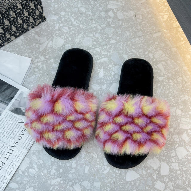 Color polka dots fluffy slippers