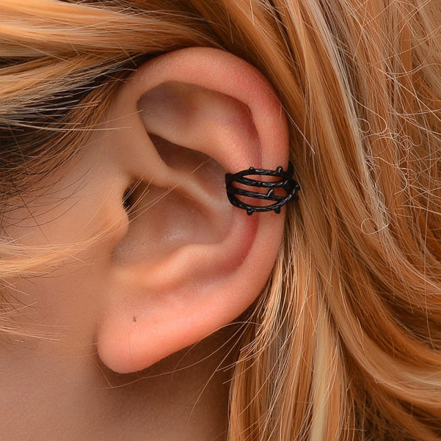 Double C leaf ear cuff