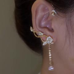 Personality diamond rose flower ear wrap