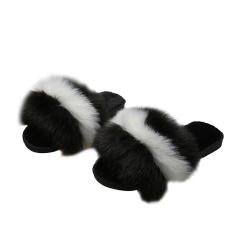Striped pattern fluffy slippers