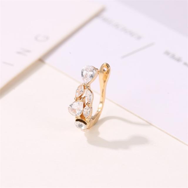 Diamond vine ear cuff