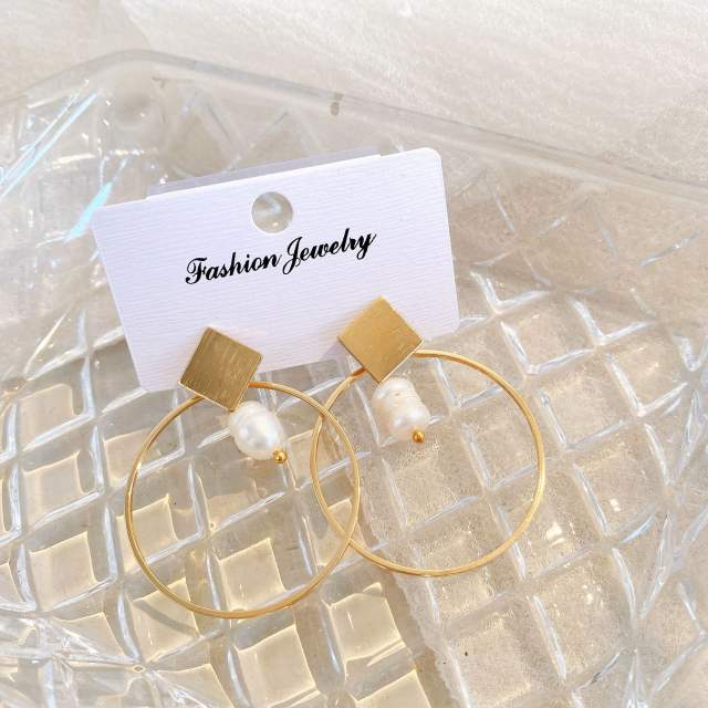 Occident fashion INS geometric ring faux pearl earrings