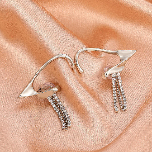 Diamond tassel ear cuff