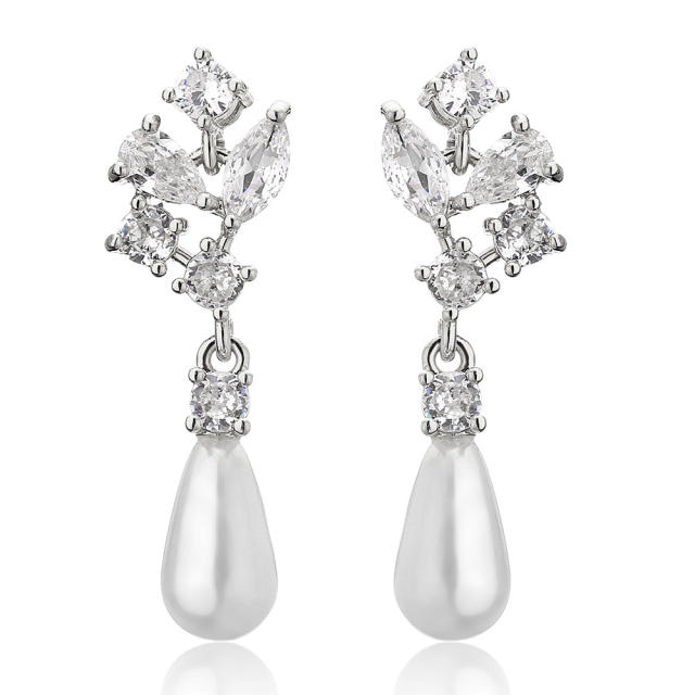 Delicate pearl drop cubic zircon setting bridal earrings