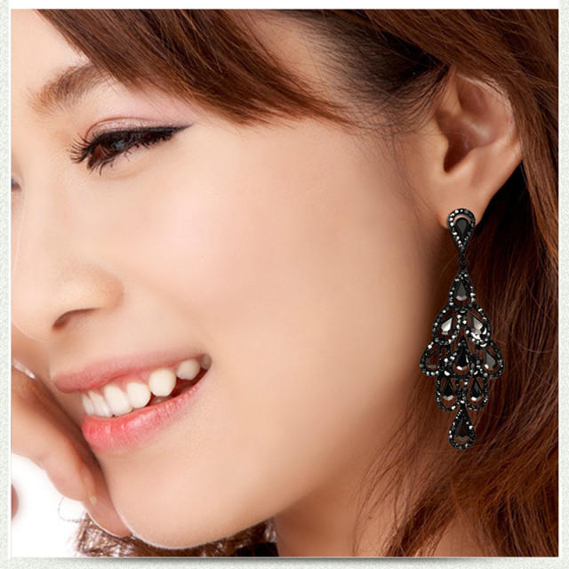 Luxury all black glass crystal dangle earrings for women