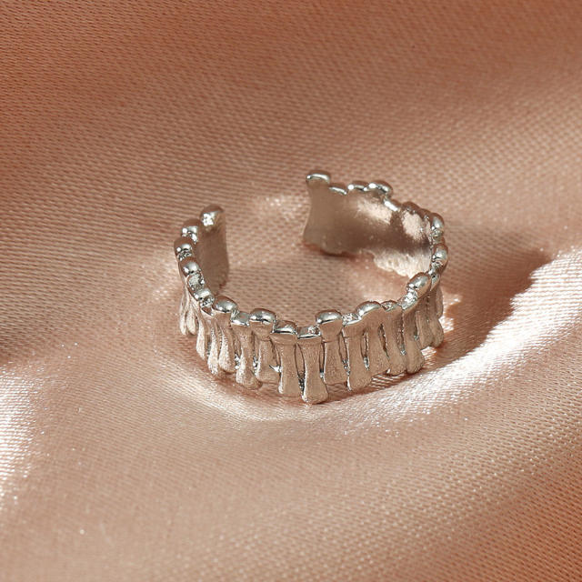 Irregular C shape ear cuff