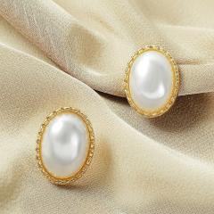 Baroque pearl clip on earrings