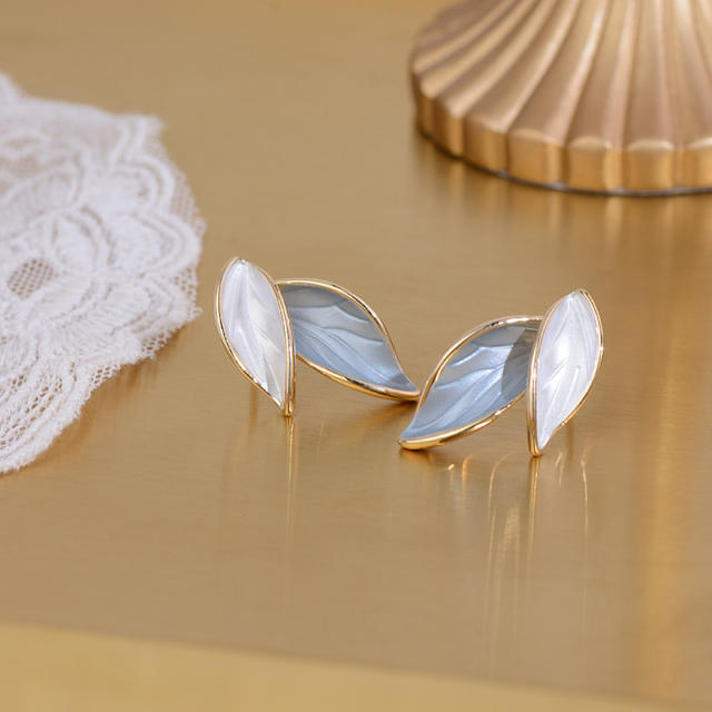 Vintage INS leaf shape ear studs