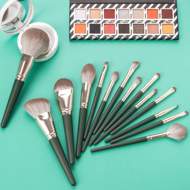 14pcs deep green color makeup brushes set