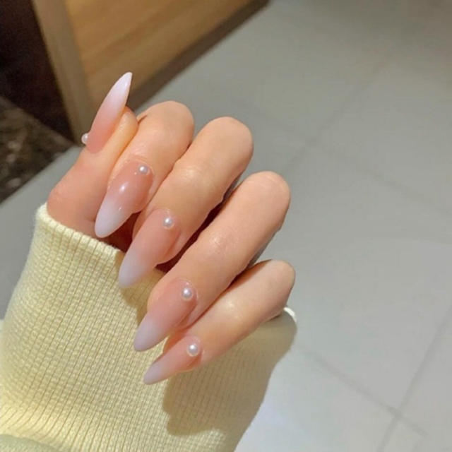 Nude pink color rhinestone false nails