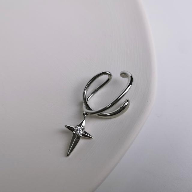 Diamond star ear cuff