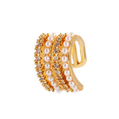 Diamond C shape ear cuff
