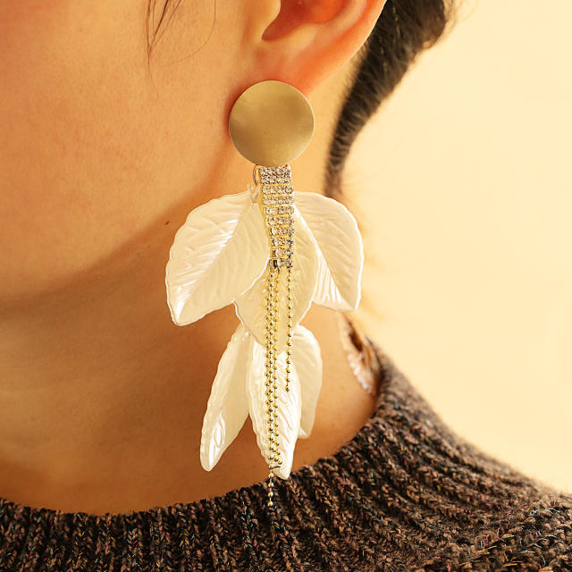 Natural shell leaf dangle earrings