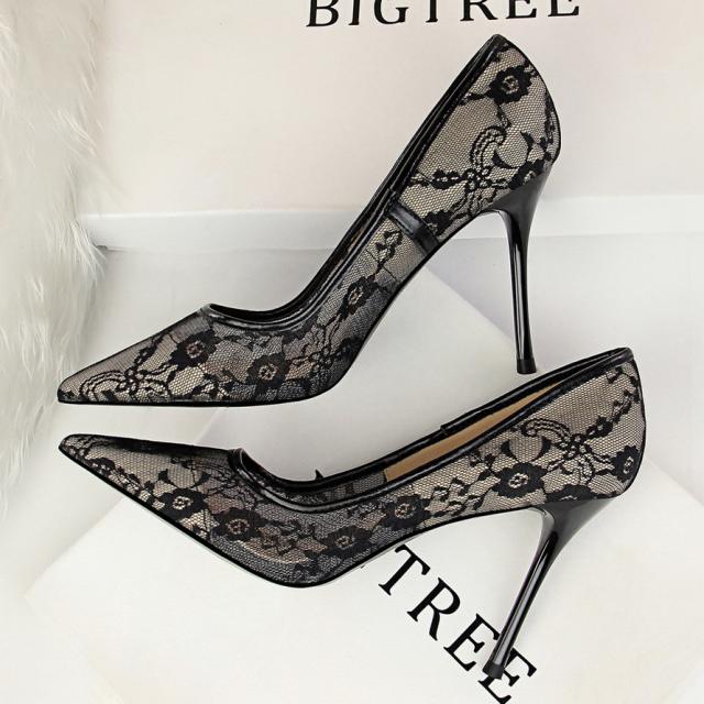 Elegant 9cm lace high heels