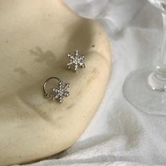 Diamond snowflake ear cuff