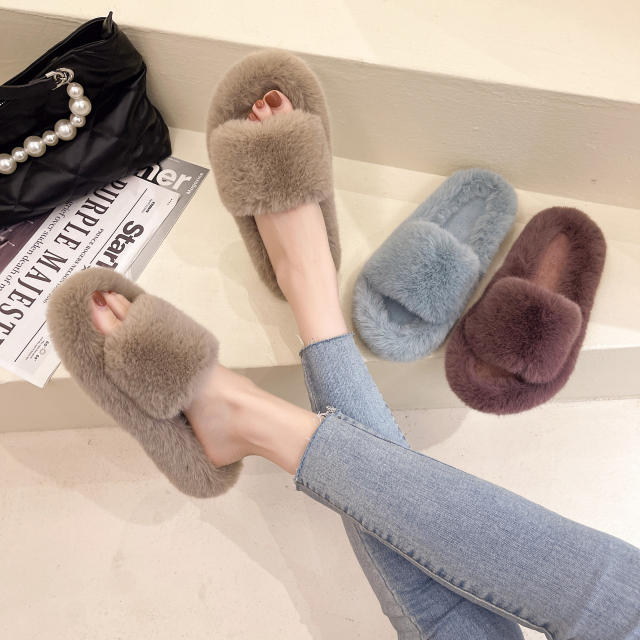 Fluffy home slippers