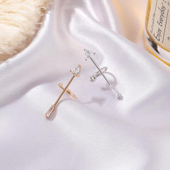 Diamond arrow ear cuff
