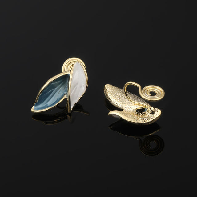 Color leaf chic clip on earrings