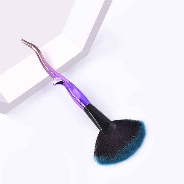 1pcs blue black fanshape makeup brush