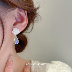 Silver needle summer daisy flower drop earrings