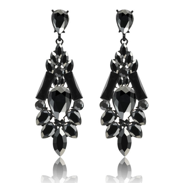 Luxury black color dangle earrings for women