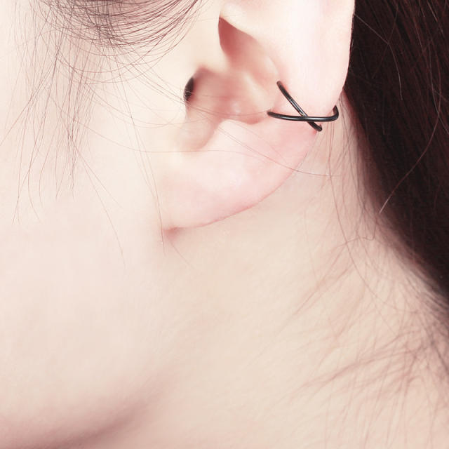 Double C ear cuff