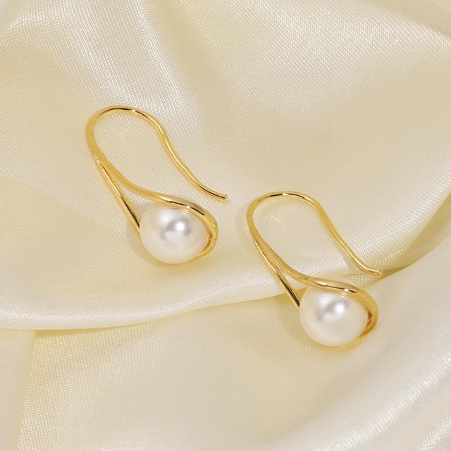 Simple pearl clip on earrings
